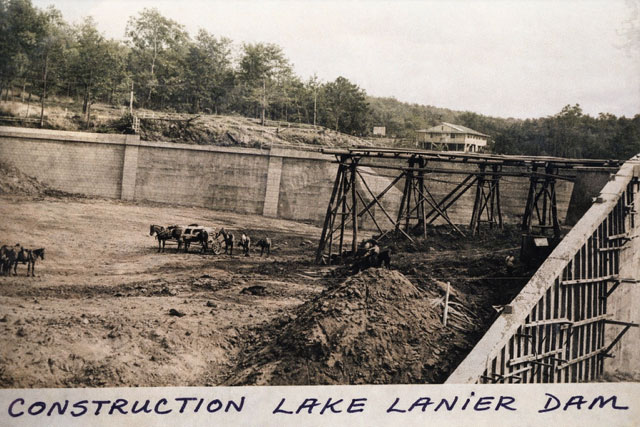 Image of construction of new Lanier dam.