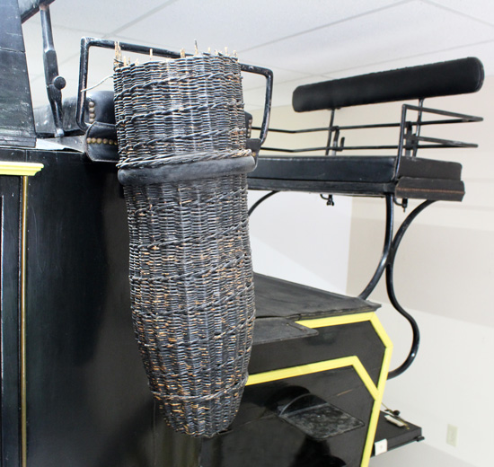 Original wicker basket for umbrellas